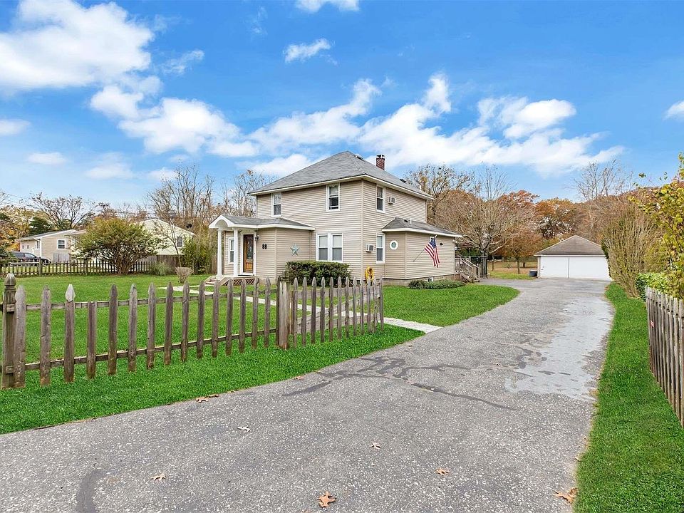1st image of 88 Brookfield Avenue