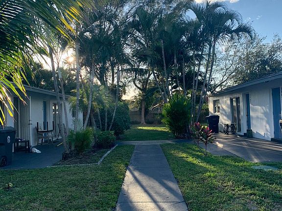 4th image of 3403 Hi St #3407