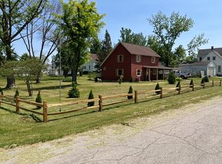 203 S Madison St, Perry, MO 63462