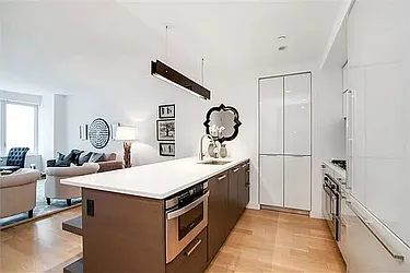 Rented by R New York