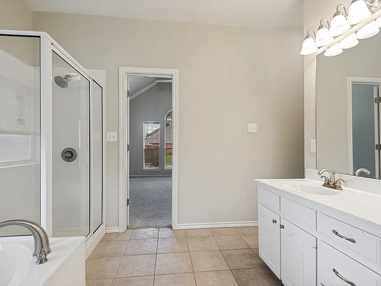 6137 Pebble Creek Dr — Photo 18