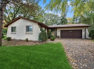 8454 Greenwood Dr, Mounds View, MN 55112