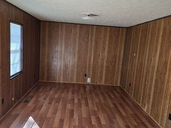 2nd image of 29 Studstill Ln