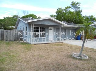 702 13th Ave SW #B, Largo, FL 33770