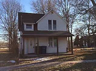 1607 Walker St, Des Moines, IA 50316