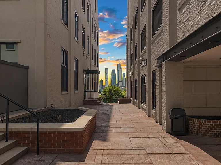 522 Gregory Ave #B410 — Photo 23