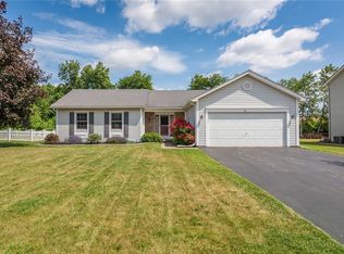 64 Taybrook Ln, Rochester, NY 14612