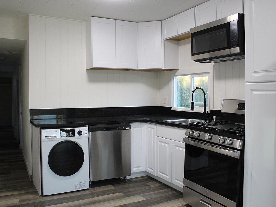 1st image of 4400 Gateway Rd Unit 28