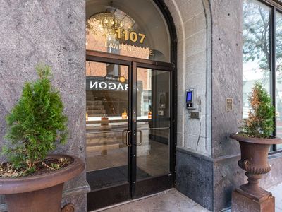 1107 W Lawrence Ave APT 307, Chicago, IL, 60640
