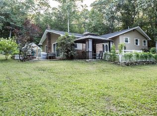 61 Long Hill Rd, West Brookfield, MA 01585
