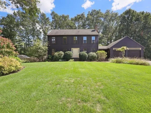 102 Virginia Ave, North Attleboro, MA 02763