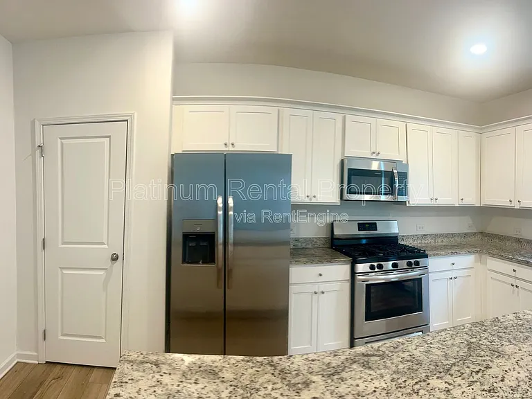 3843 Rustic Barn Way — Photo 4