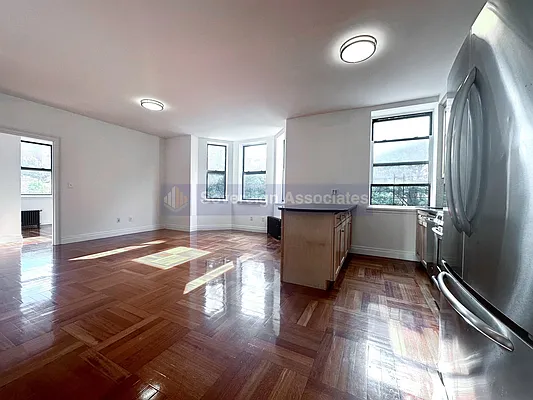 Rented by Sovereign Associates | media 6