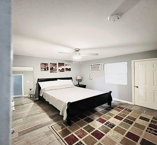 1 bed, 820 sqft, $895 — Photo 1