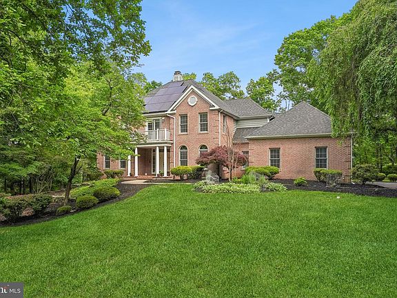 4th image of 4 Pond View Ln