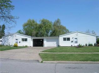 1553 E 32nd Ct, Lorain, OH 44055