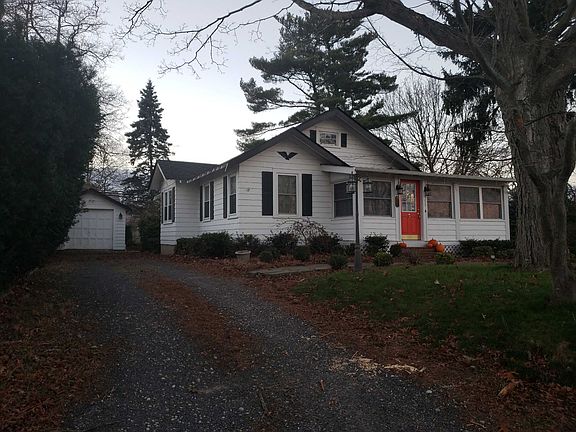 2nd image of 46 West Dr