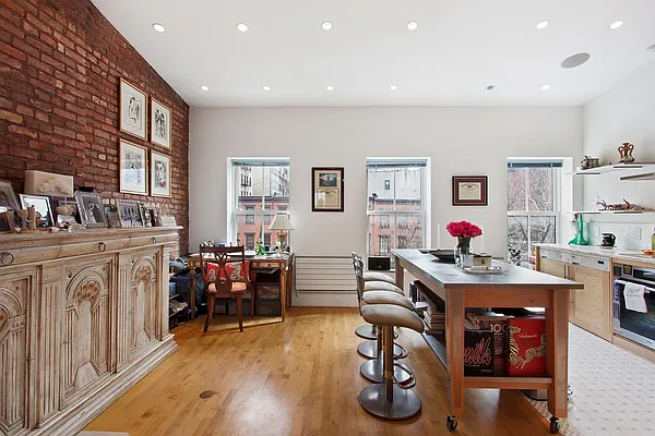 Rented by Douglas Elliman | media 2