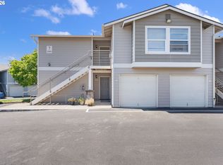 15056 NW Central Dr APT 702, Portland, OR 97229