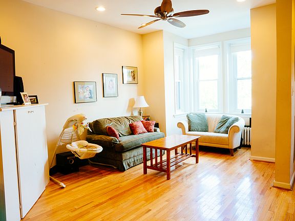 Living Room (LR)