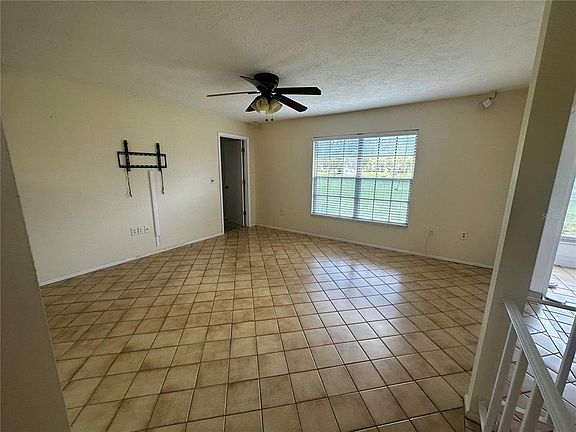 4th image of 4242 OAKHURST CIRCLE E