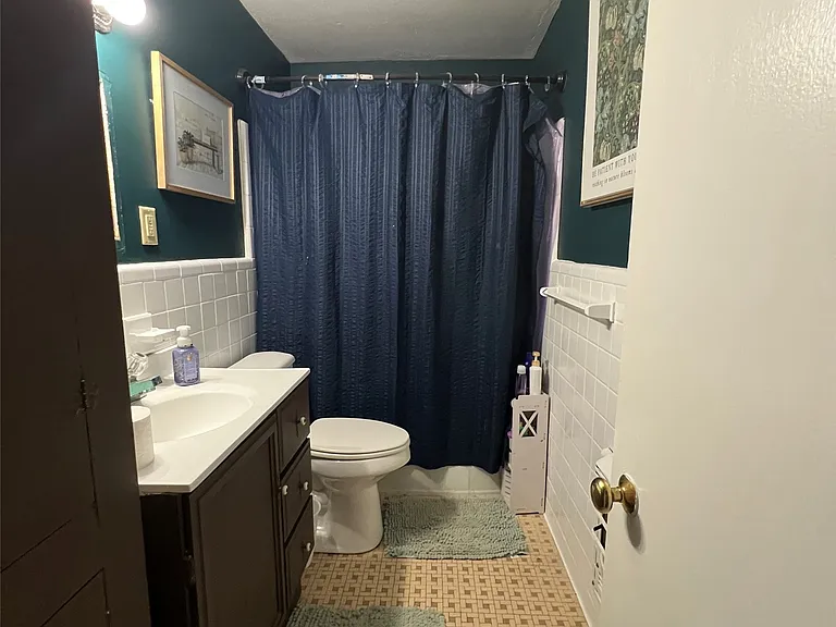 3881 Frasier St — Photo 10