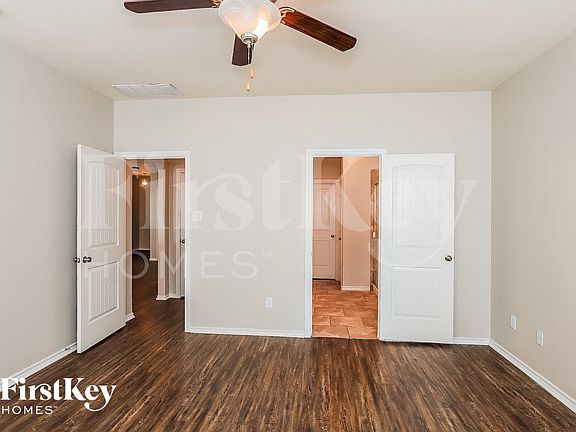 4th image of 3410 Bainbridge Hill Ln