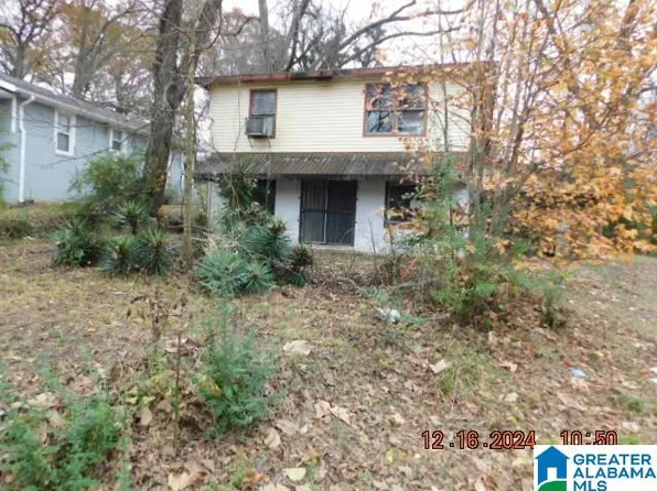 210 Elrie Blvd, Bessemer, AL 35020
