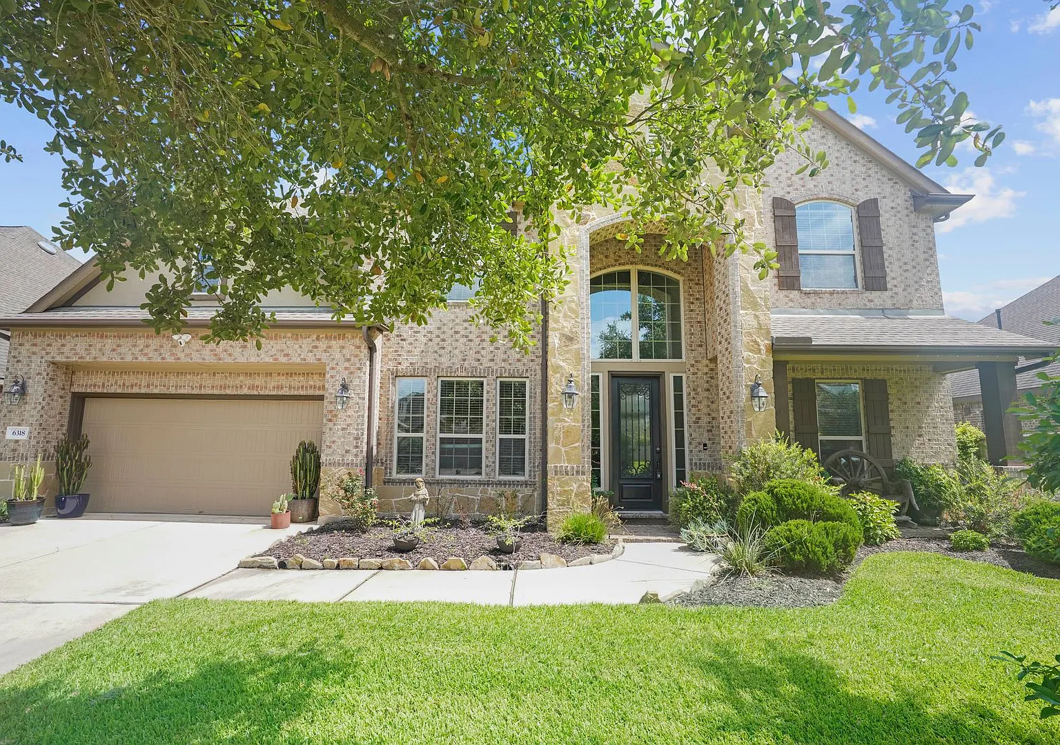 6318 Sunstone Falls Lane — Photo 1