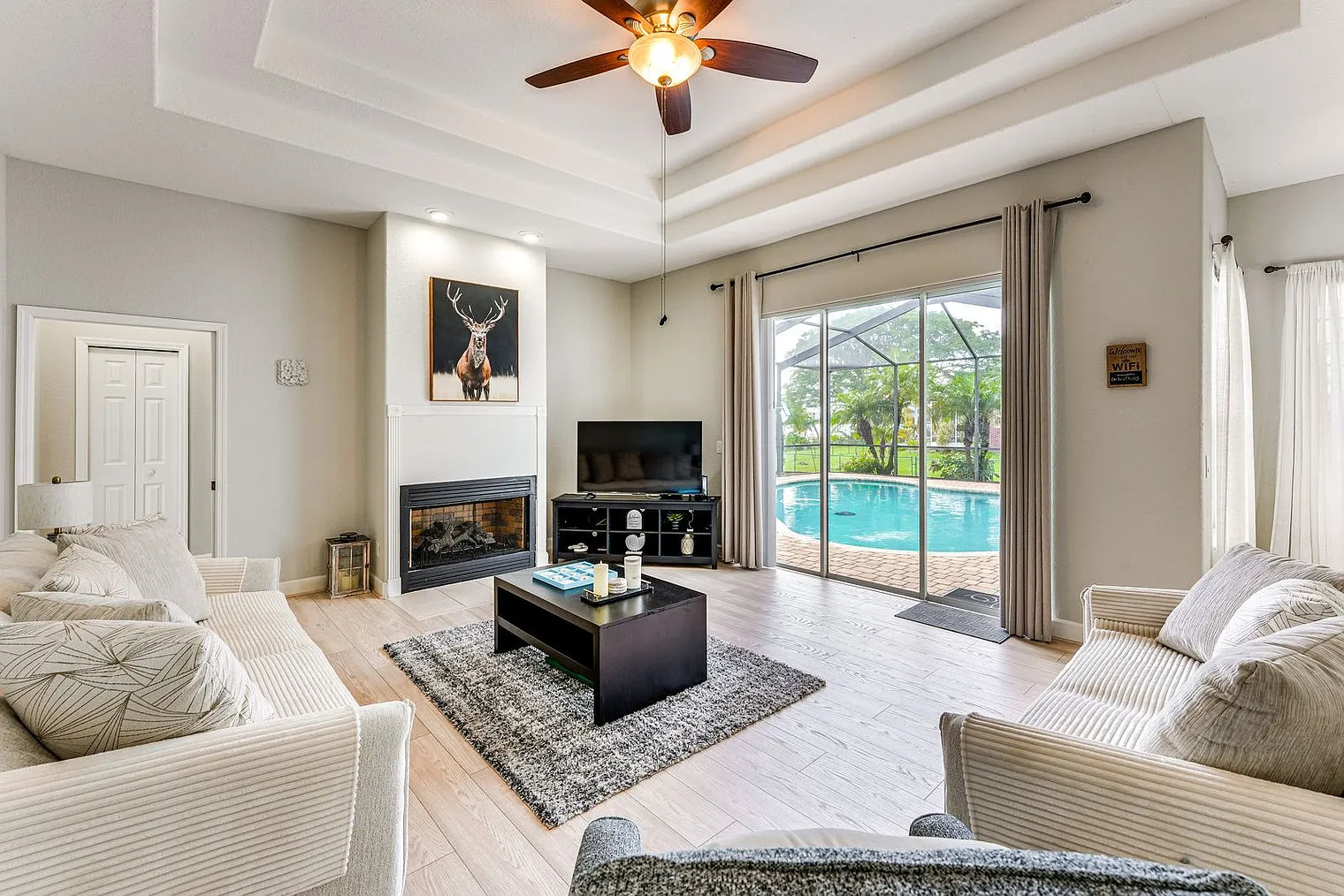 5 bed, 3.0 bath, 2701 sqft, $5,838 — Photo 2