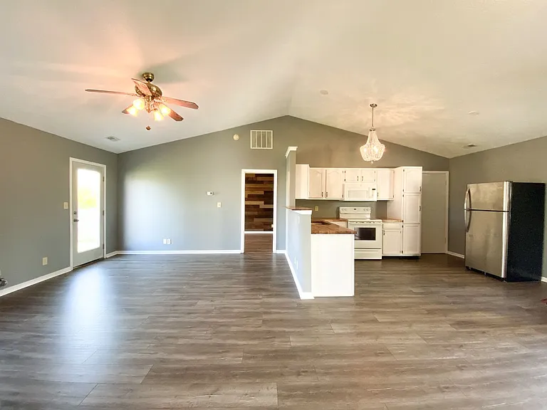2172 Cumulus Dr — Photo 5