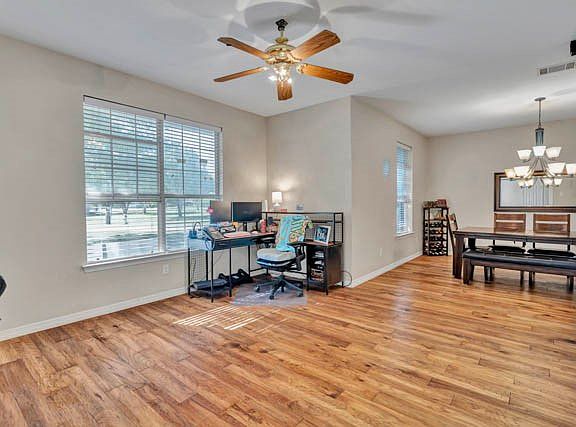 5th image of 1411 Honeysuckle Ridge Ct