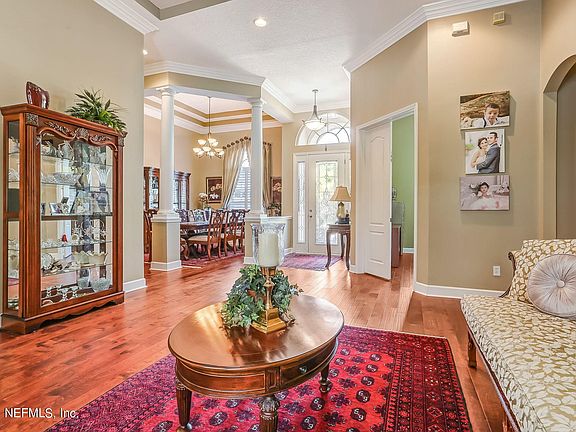 4th image of 2361 W Clovelly Ln