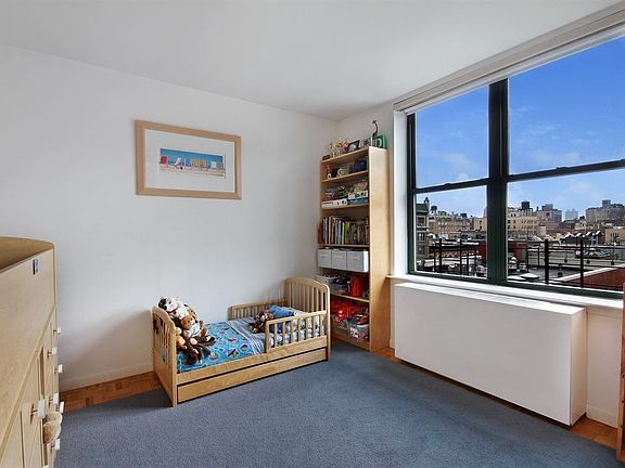 4th image of 2250 Broadway APT 9A