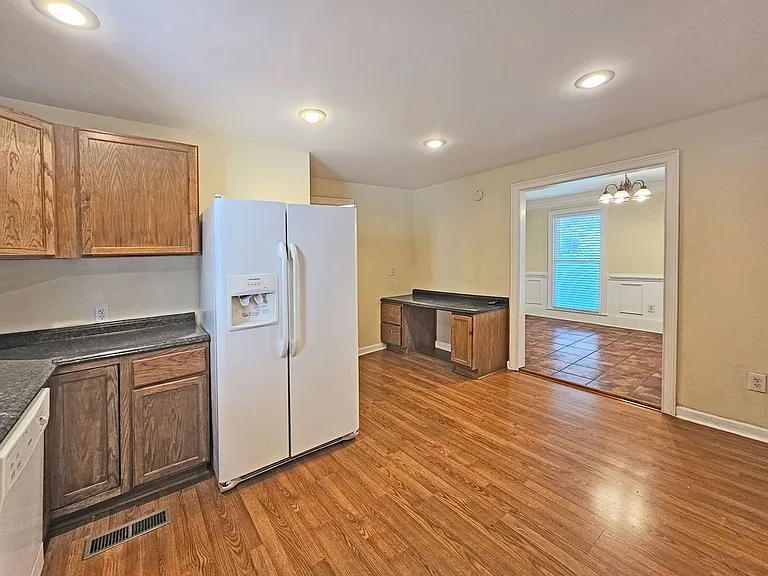 1653 Wildwood Rd NE — Photo 22
