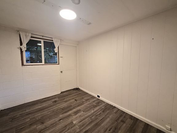 4th image of 3341A Monsarrat Ave