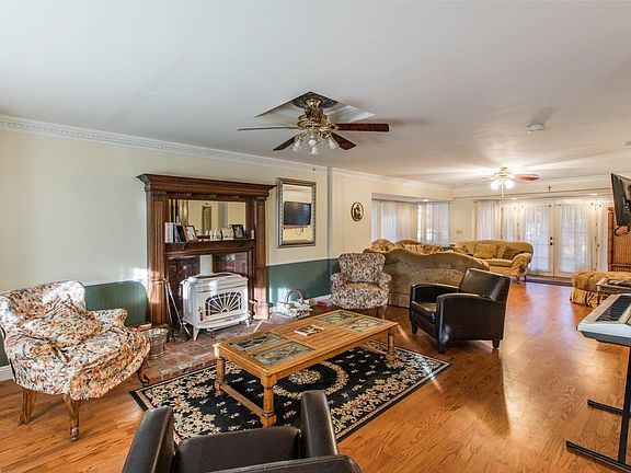 2nd image of 31698 Silver Spruce Dr