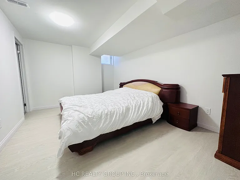 68 Marbrook St #B — Photo 8