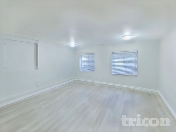 4th image of 633 Golden Eagle Dr