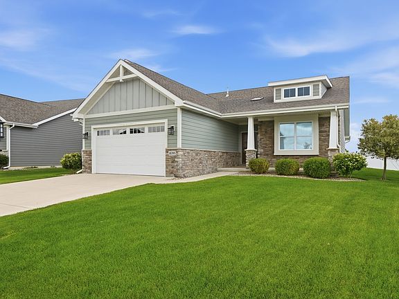 2nd image of 10395 Brookhaven Dr