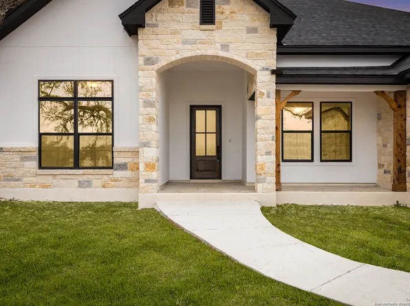 220 TOUCAN DR, Spring Branch, TX 78070