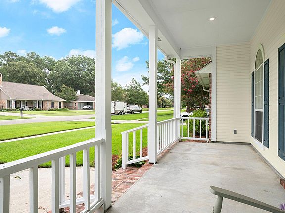2nd image of 4008 Karen Elizabeth Dr