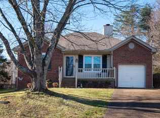 1303 Cedarbend Ct, Mount Juliet, TN 37122