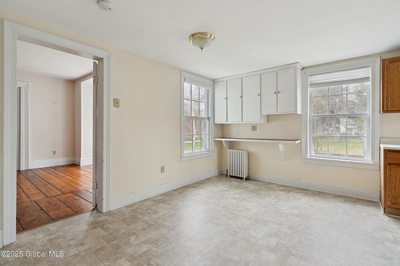 5th image of 106 River Street