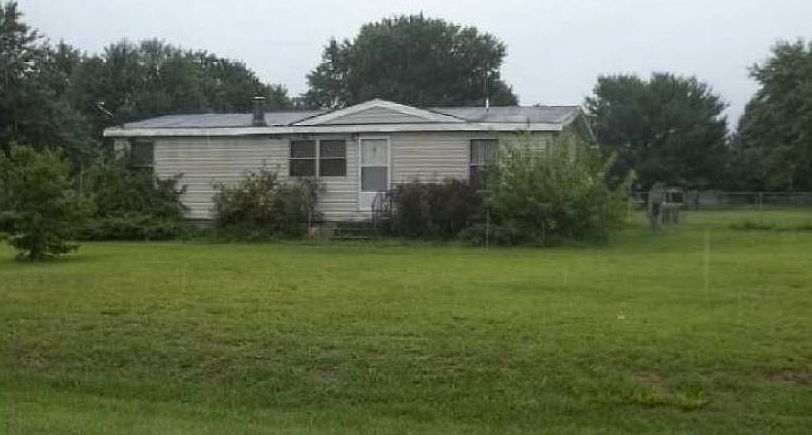 2nd image of 18804 Oak Rd