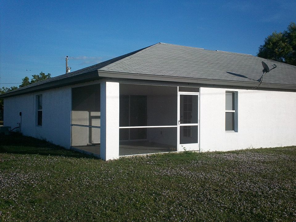 1st image of 628 SE 13th Ave