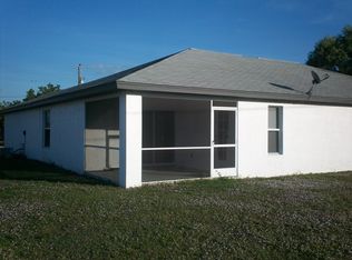 628 SE 13th Ave, Cape Coral, FL 33990