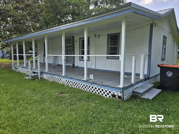 298 W Banyan St, Bay Minette, AL 36507