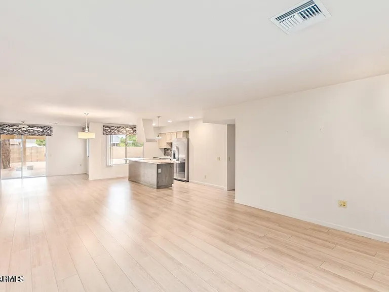 19802 N Concho Cir — Photo 2