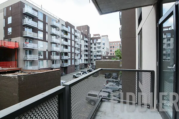 Rented by Fiddler Realty | media 18